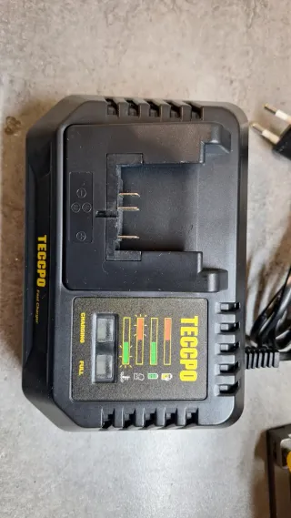 Sierra de calar inalámbrica Teccpo 18V