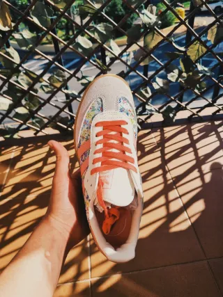 Zapatillas Adidas samba x Liberty London rosas