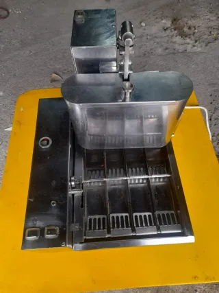 Puesto de Buñuelos con Máquina 4 Carriles