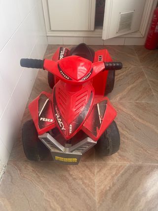 Moto infantil Feber Quad Racy Roja