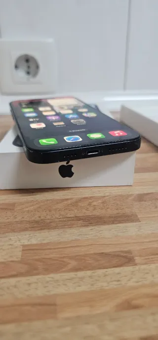 iPhone 14 Plus - 128 gb