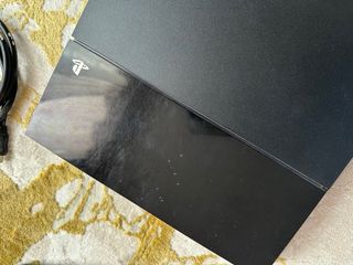 PS4 500GB Negra + 2 Controles