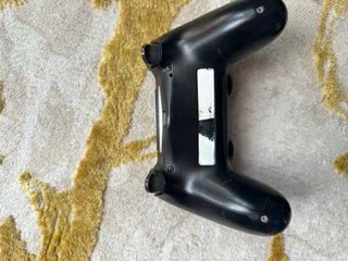 PS4 500GB Negra + 2 Controles