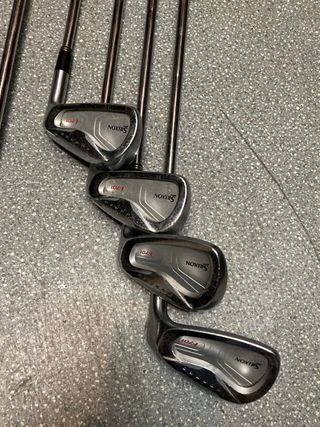Palos de golf Srixon i-701 Forged