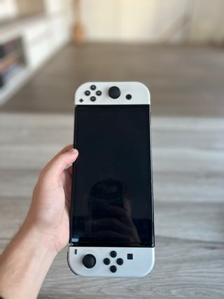 Nintendo Switch OLED Bianca Completa