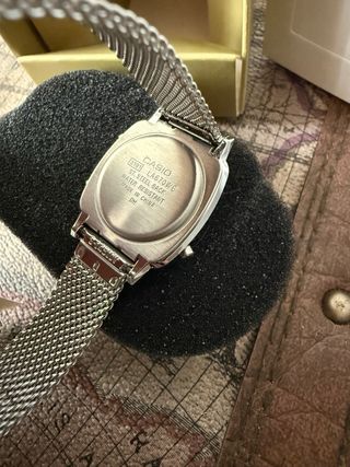 Reloj Casio Vintage LA670WEM-7EF Plata