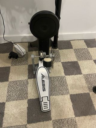 Batería Electrónica Alesis