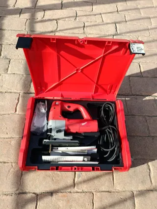 Sierra de calar Milwaukee