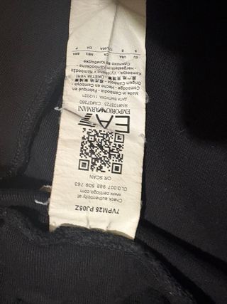 Sudadera Emporio Armani Negra Fina