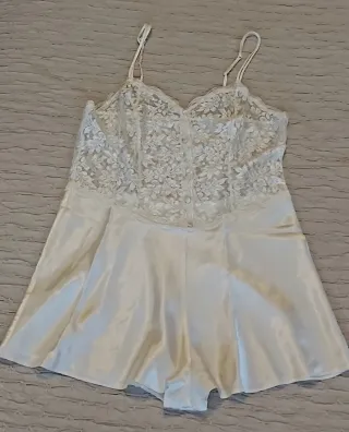 Conjuntos Lencería, encajes, sedas, etc.