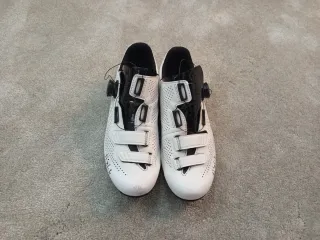 Sapatos Estrada Fizik R4