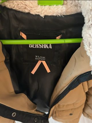 Abrigo Bershka beige mujer