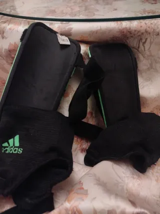 Espinilleras Adidas Predator Verdes