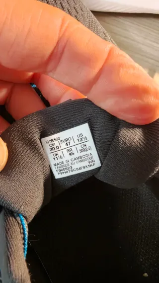 Zapatillas Asics Negras y Azules