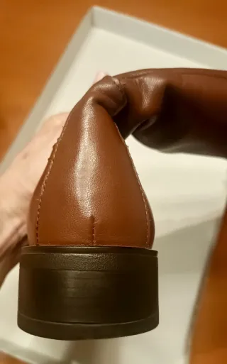 BOTAS DE PIEL. MARCA WONDERS. T.39