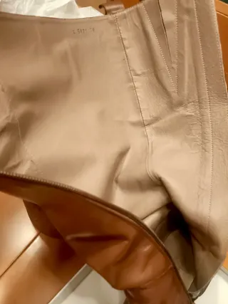 BOTAS DE PIEL. MARCA WONDERS. T.39