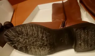 BOTAS DE PIEL. MARCA WONDERS. T.39