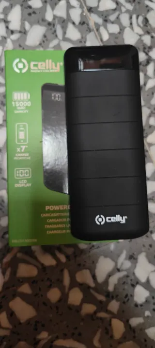 Batería Externa Celly 15000 mAh LCD