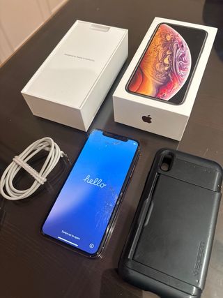 iPhone XS 64GB con scatola originale e cavo in regalo