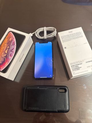 iPhone XS 64GB con scatola originale e cavo in regalo