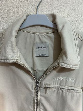 Chaqueta Bershka Beige Mujer