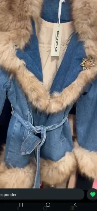 Chaqueta vaquera con pelo súper bonita