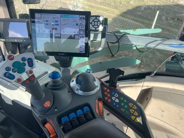 Tractor Fendt 828 Profi Plus RTK