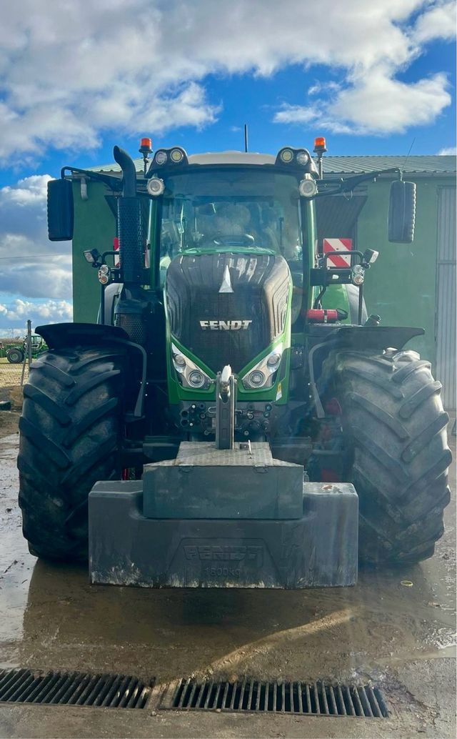 Tractor Fendt 828 Profi Plus RTK