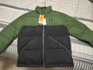Chaqueta Timberland verde y negra