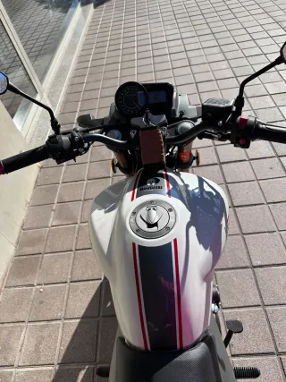 Keeway RKV 125 Blanca