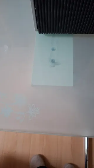 Tavolo da scrivania, piano in vetro temperato con cavalletti