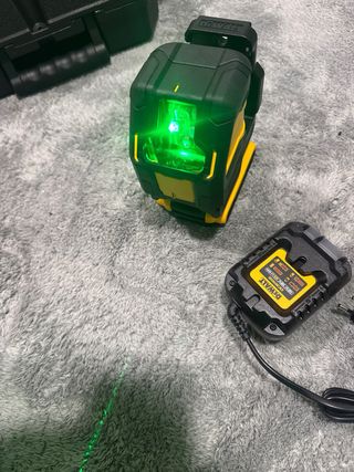 Nivel Láser Dewalt 18V 2 Líneas Cruzadas