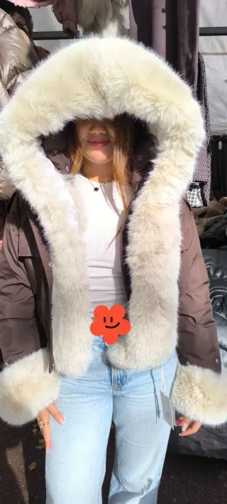 Bomber con pelo sintético marrón y beige