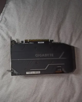 Gigabyte RTX 2060 Tarjeta Gráfica