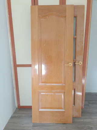 Puerta de madera 201x72cm