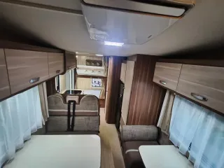 MC LOUIS GLAMYS 22 2012