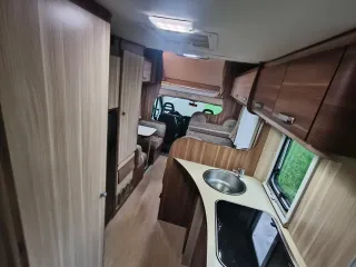 MC LOUIS GLAMYS 22 2012