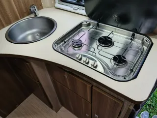 MC LOUIS GLAMYS 22 2012