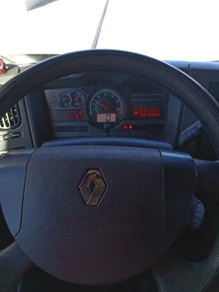 Renault Midlum  2012