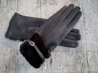 Guantes de invierno negros con pelo