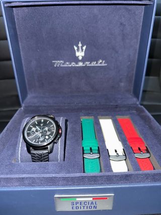 Reloj Maserati Negro con Correas Intercambiables