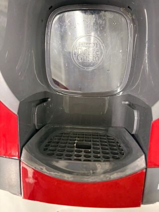 Cafetera Dolce Gusto Roja