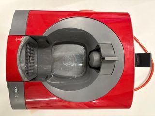 Cafetera Dolce Gusto Roja