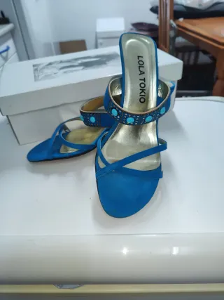 Sandalias Azuk turquesa n° 38. Una sola puesta