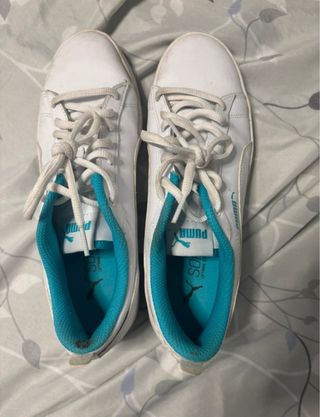 Zapatillas Puma Blancas y Turquesa