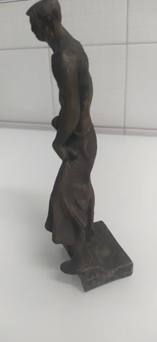 Estatuilla Bronce Herrero