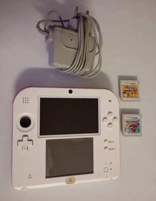 Nintendo 2DS con Super Mario Bros. 2 y Mario Party