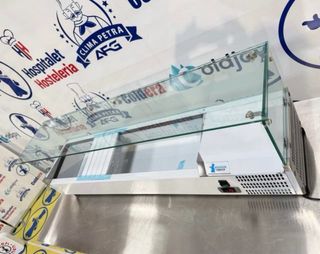 VITRINA DE ENSALADAS INOXIDABLE DE 1,40m