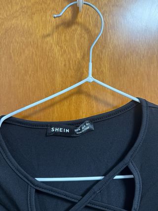 Top Negro Shein Manga Larga Escote Cuerdas Talla M