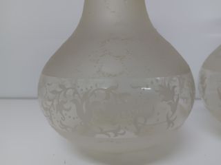 Lote 3 tulipas clásicas con decoración relieve